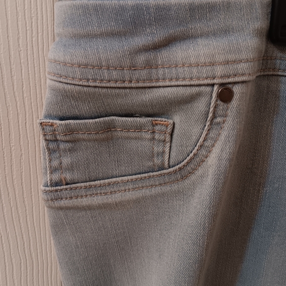 Chico's 2.5 Pull On Perfect Stretch Jeans Brand New With-Tag Women's 14SlimAnkle - Picture 4 of 13